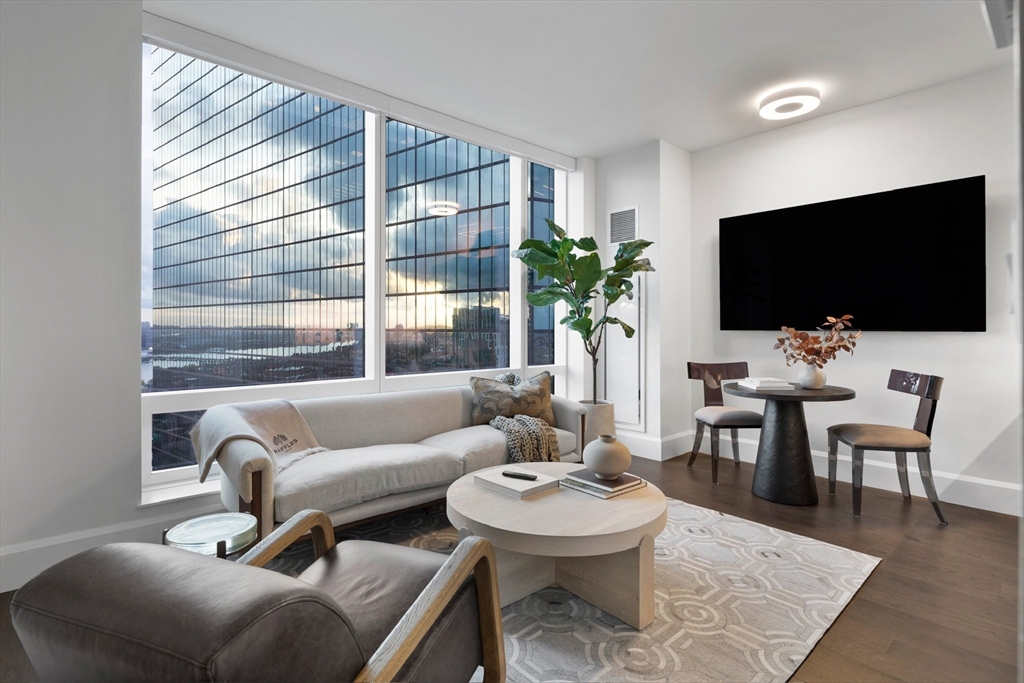 430 Stuart Street Unit: U25D