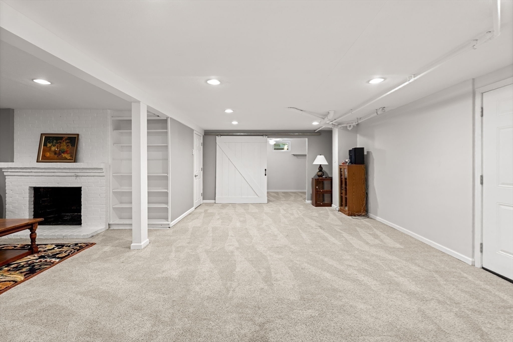 507 Everett St