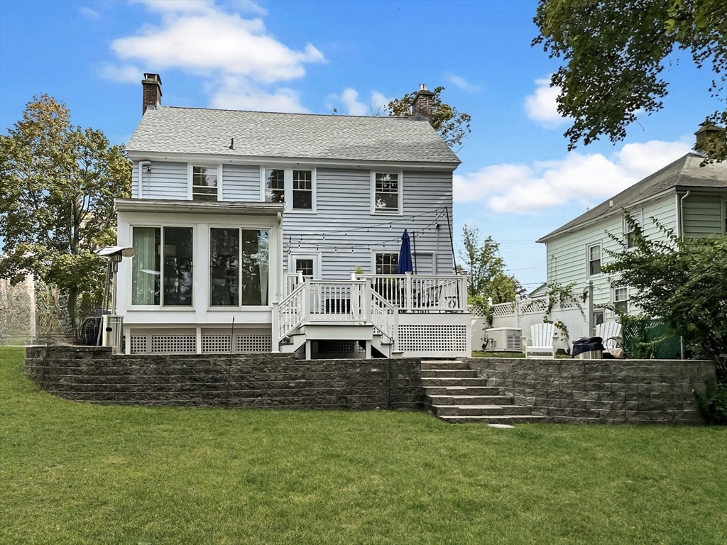 24 York St