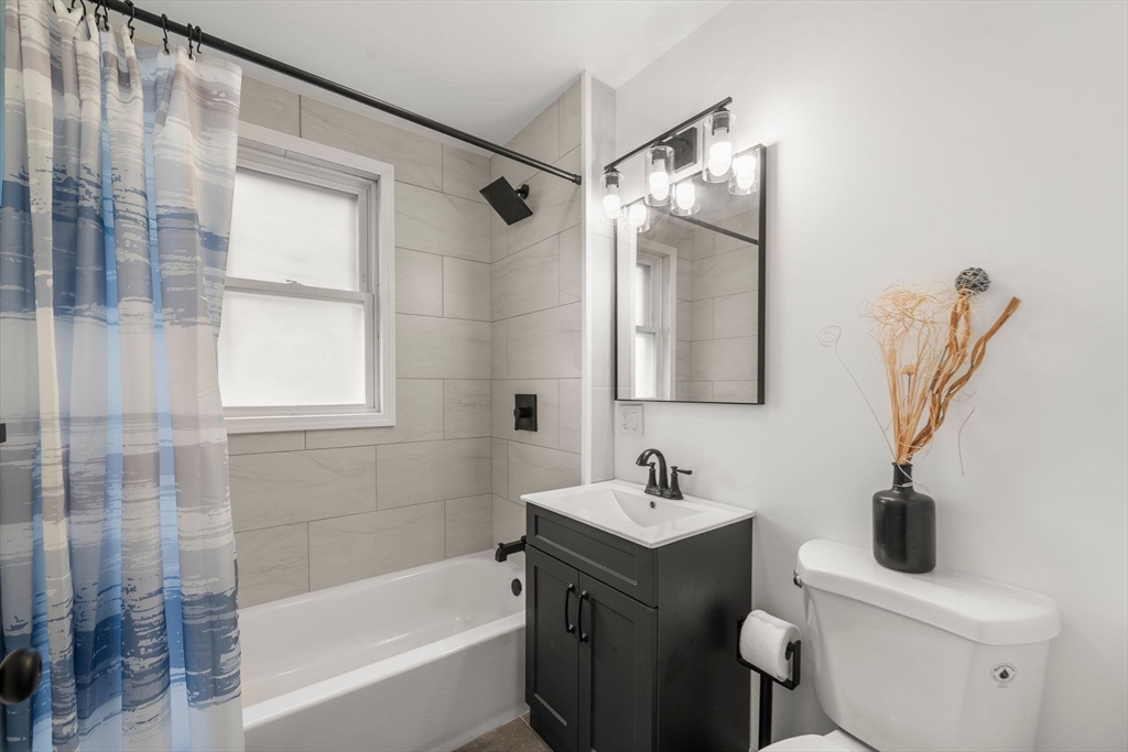 55 Johnson Ave # 1