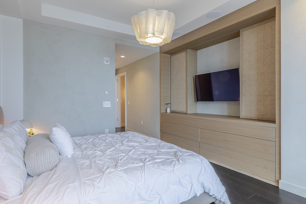 150 Seaport Blvd # 6D