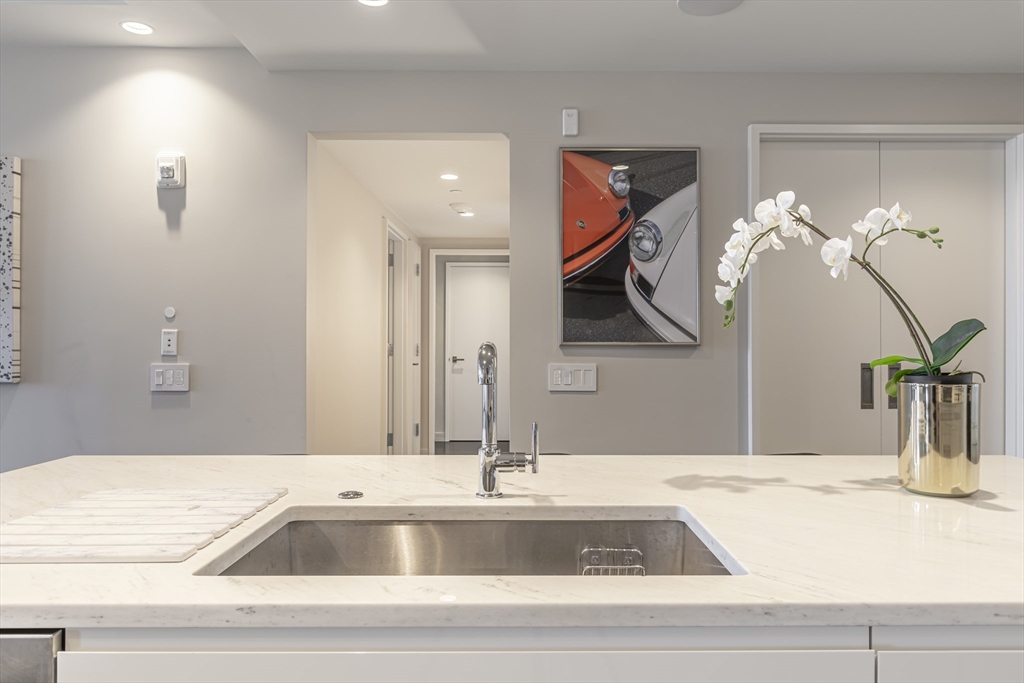 150 Seaport Blvd # 6D