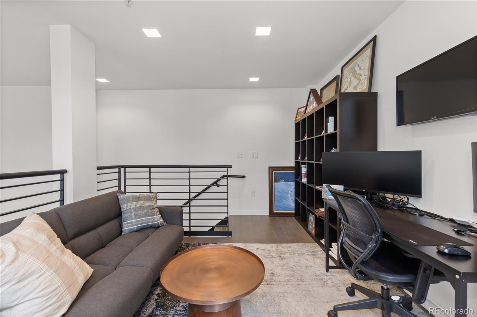 1735 Central Street Unit: 505