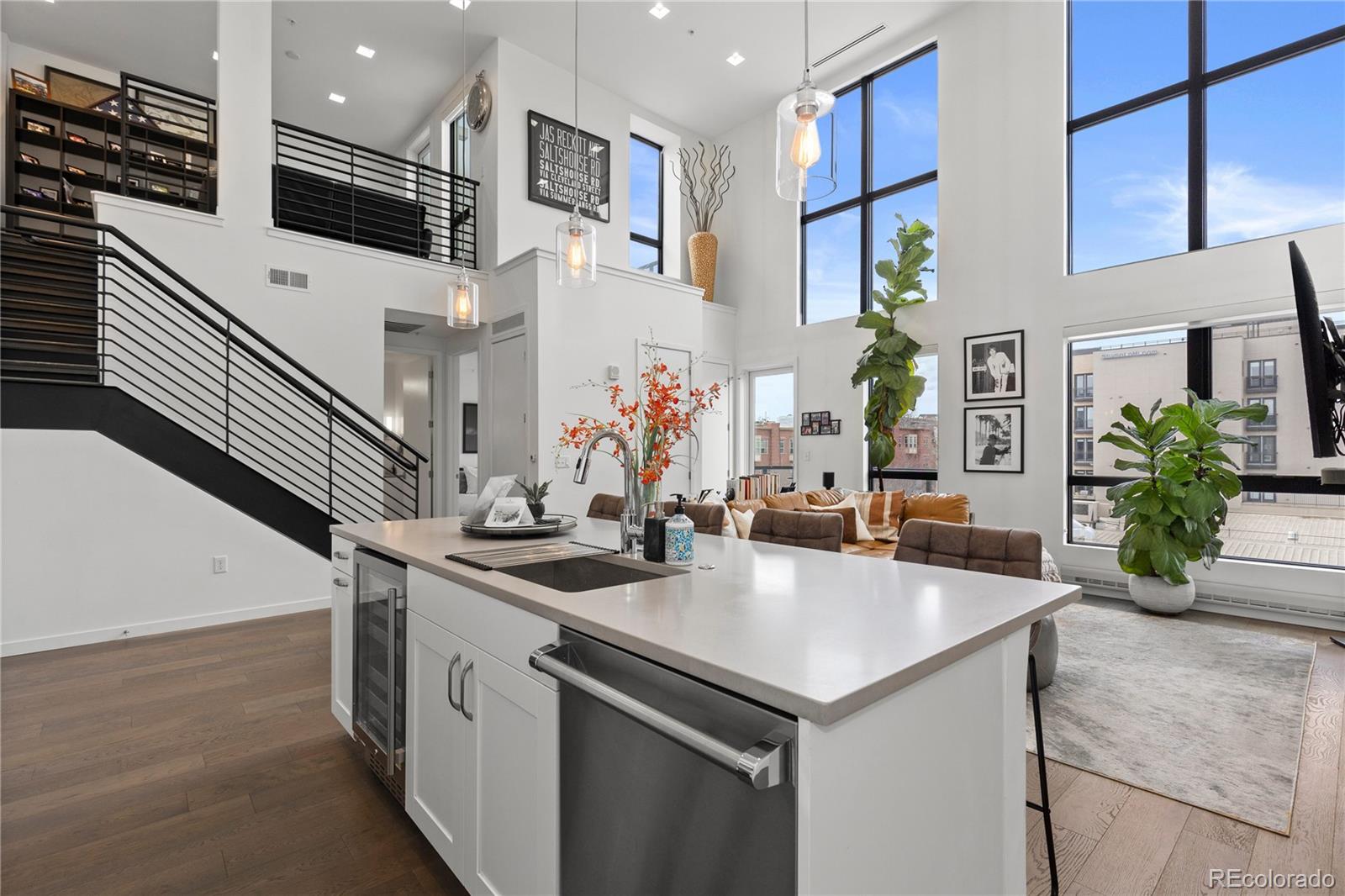 1735 Central Street Unit: 505