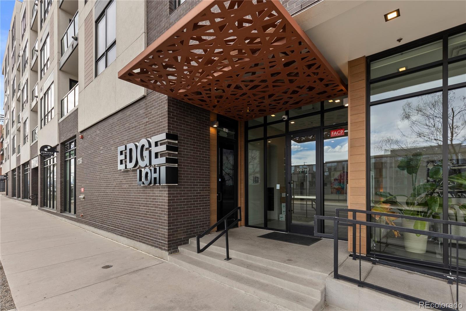 1735 Central Street Unit: 505