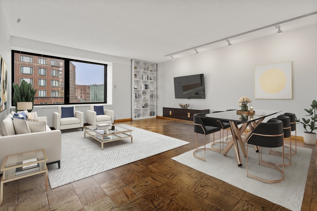 65 East India Row # 10G