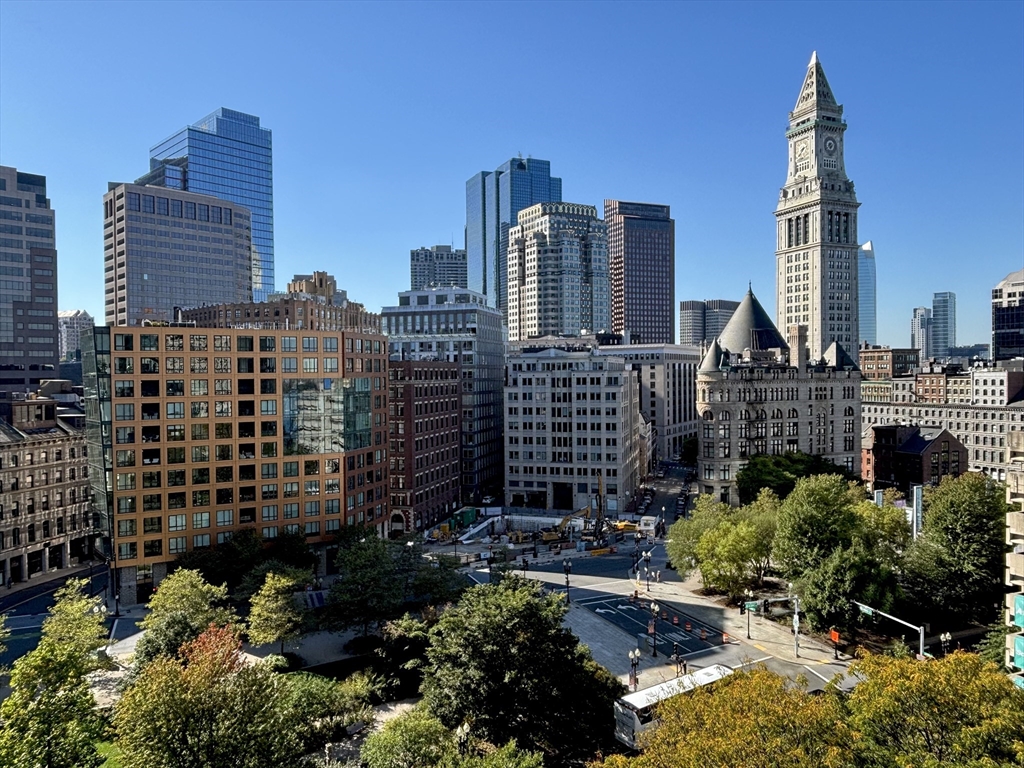 65 East India Row # 10G
