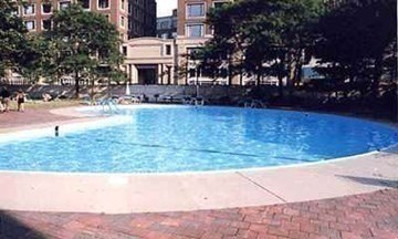 65 East India Row # 10G