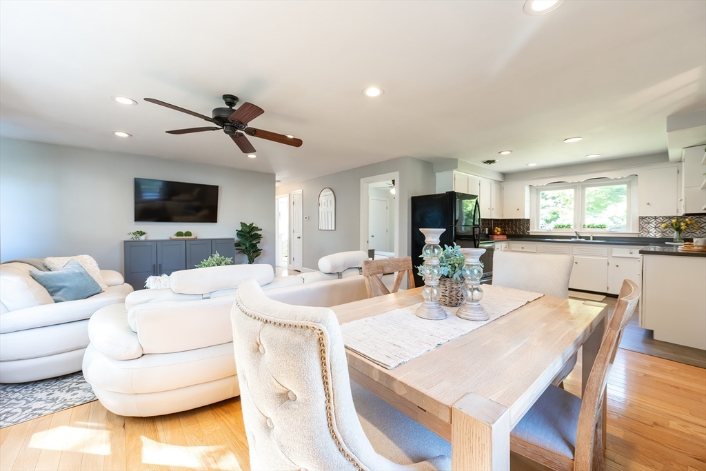 16 Raymond Hall Dr