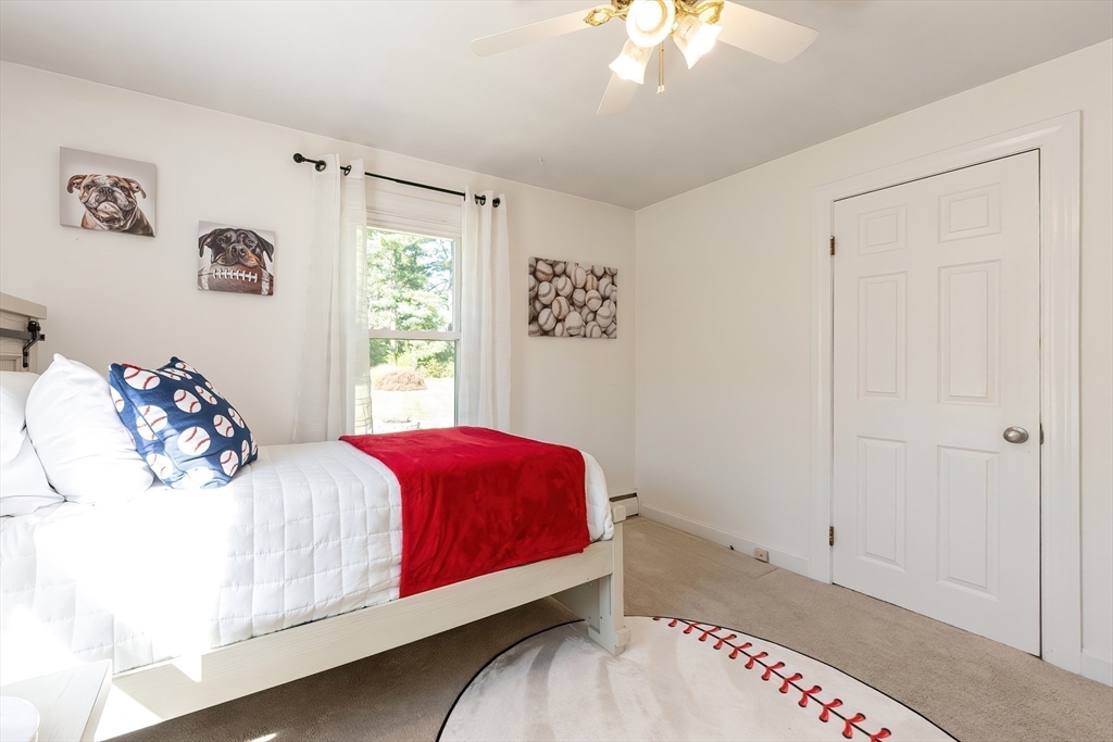 16 Raymond Hall Dr
