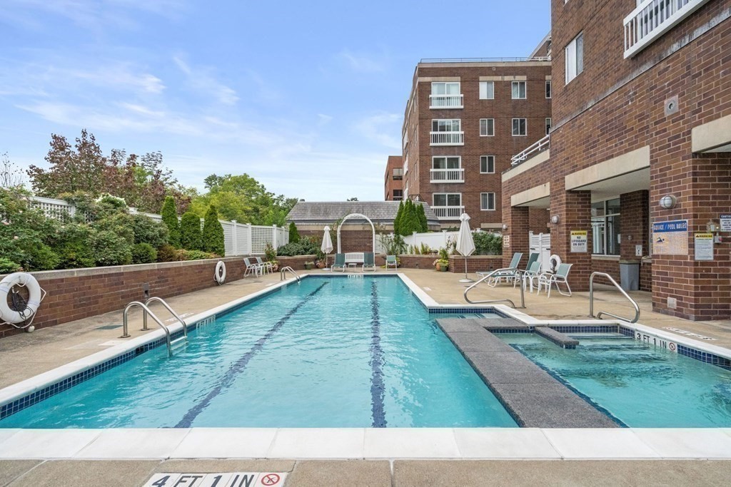 950 Massachusetts Ave # 417 Unit: #417