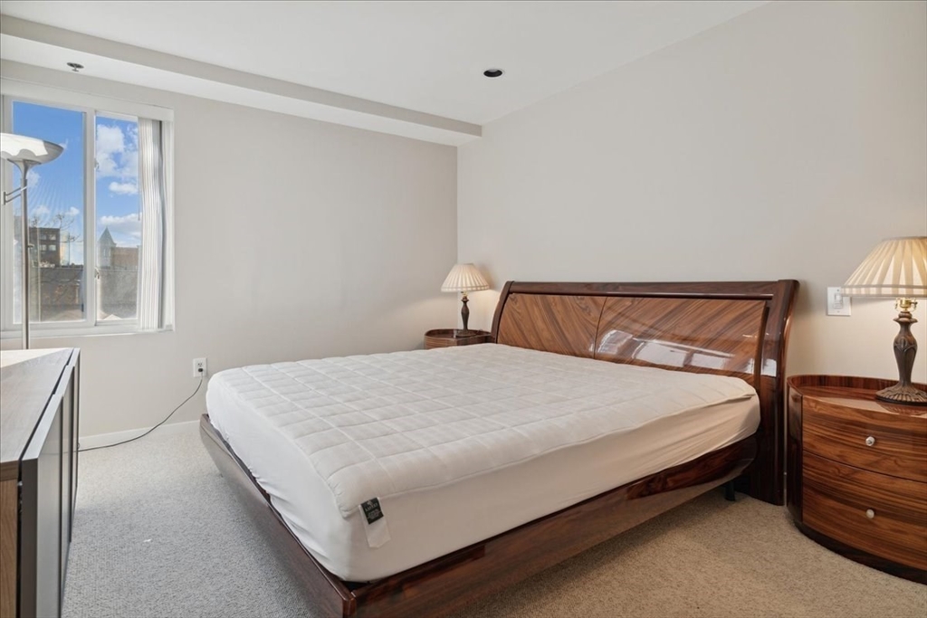 950 Massachusetts Ave # 417 Unit: #417