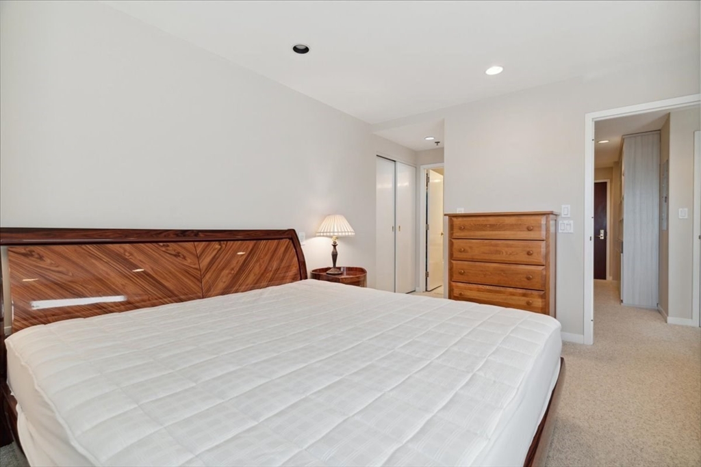 950 Massachusetts Ave # 417 Unit: #417