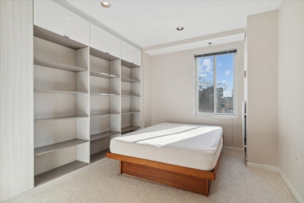 950 Massachusetts Ave # 417 Unit: #417