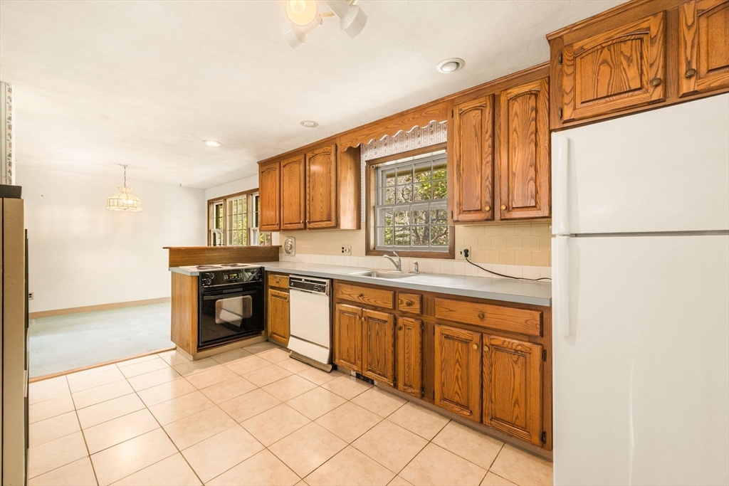 8 Intervale Ave
