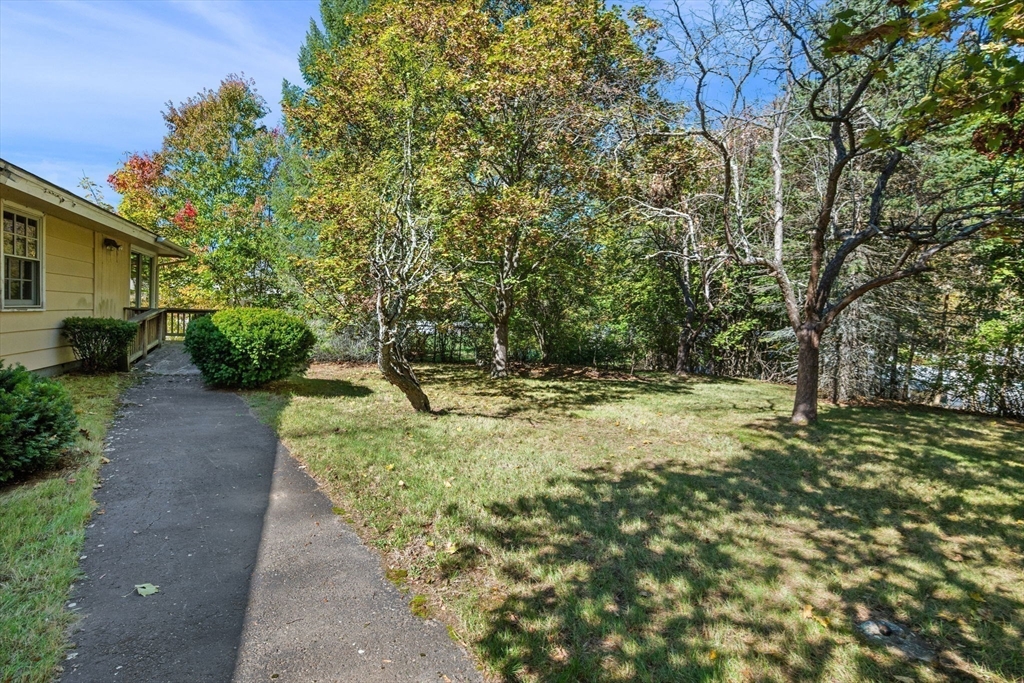 8 Intervale Ave