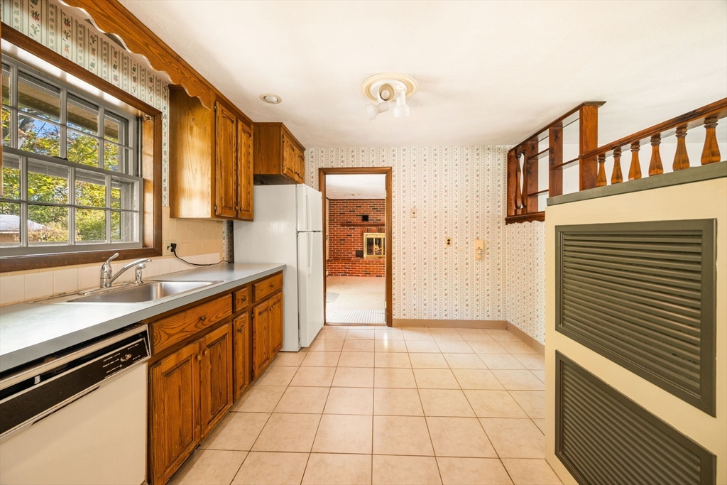 8 Intervale Ave