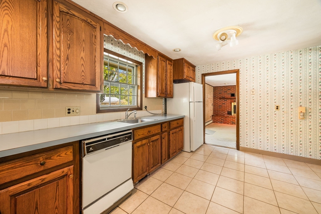 8 Intervale Ave