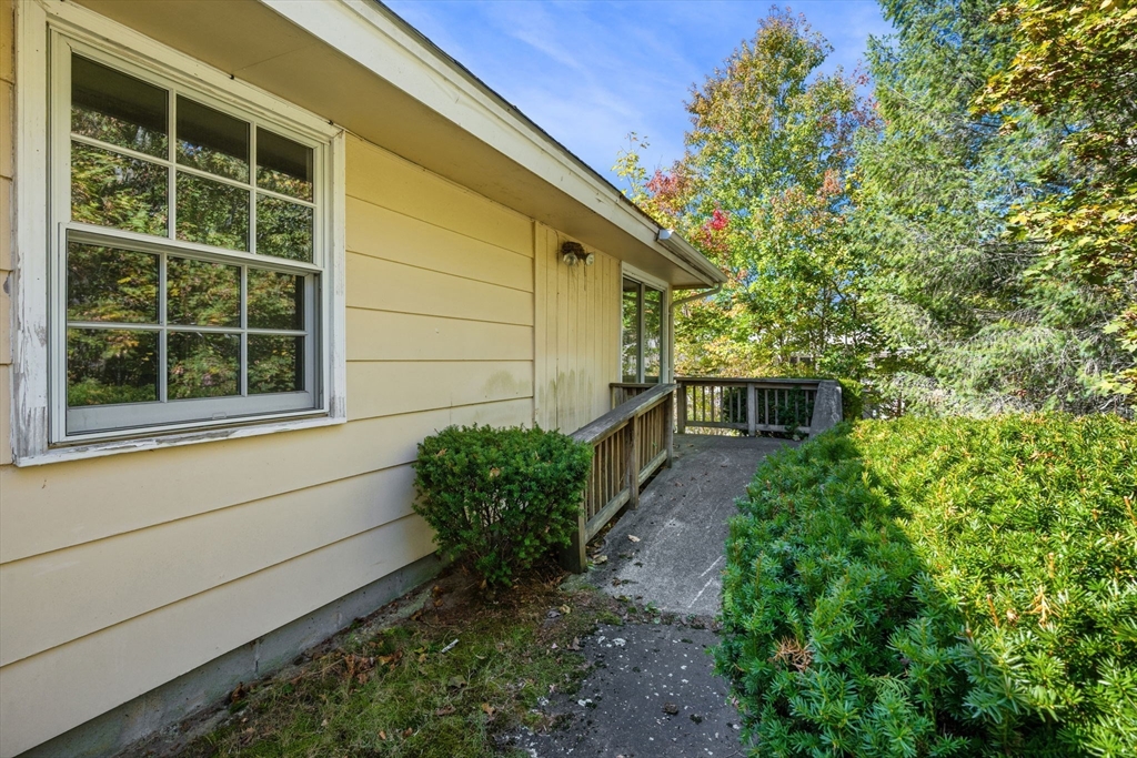 8 Intervale Ave
