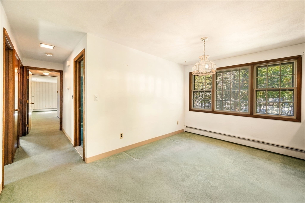 8 Intervale Ave