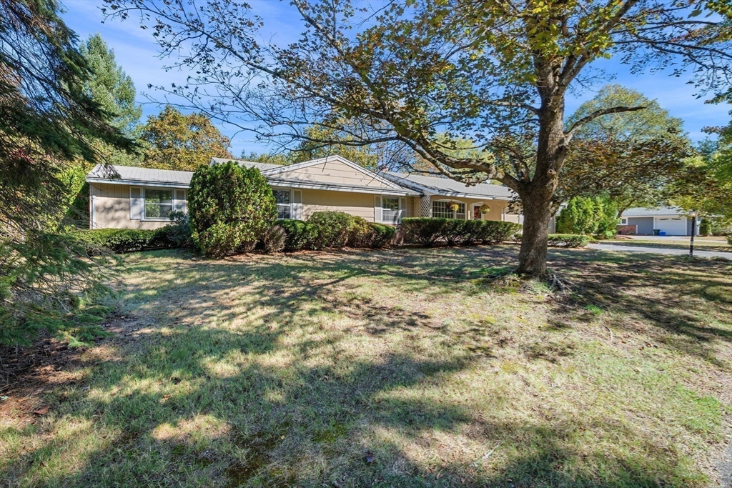 8 Intervale Ave