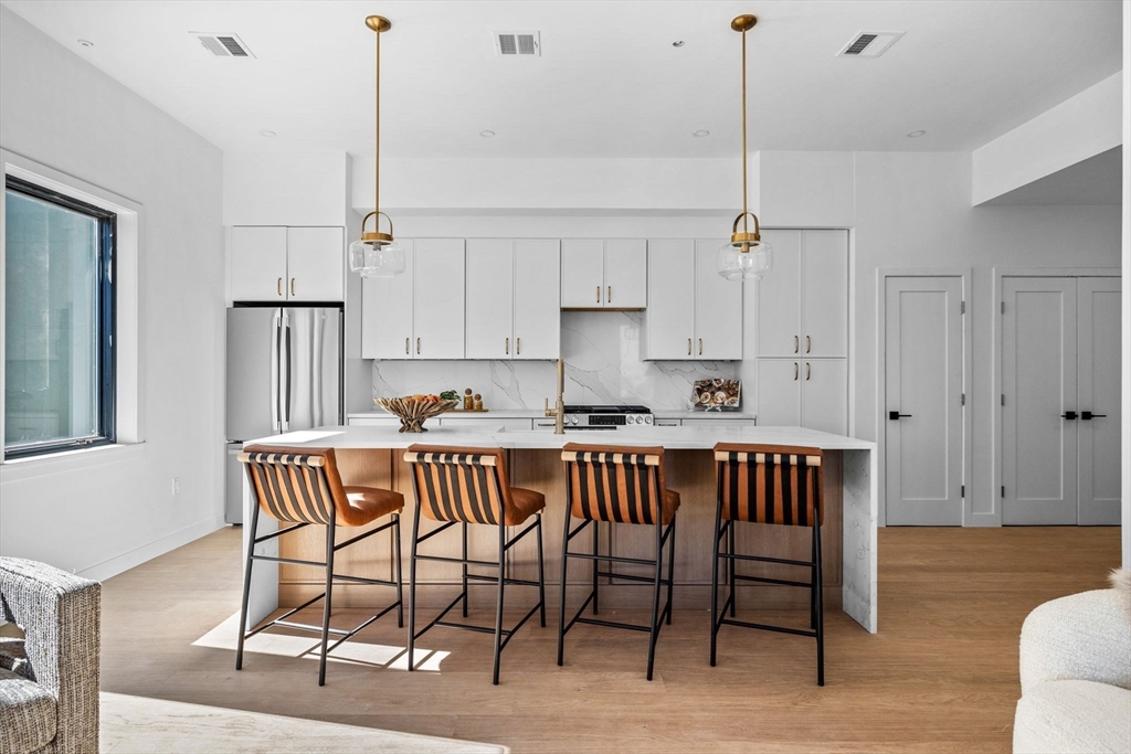 125 Addison Street # 309