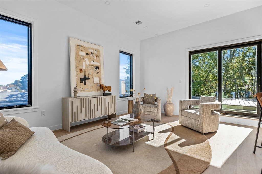 125 Addison Street # 309