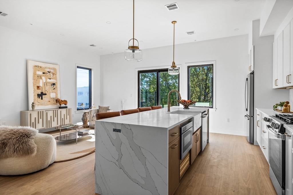 125 Addison Street # 309