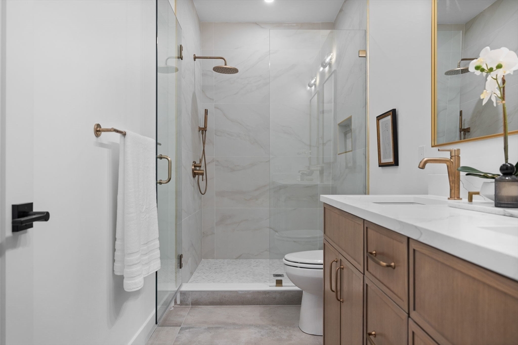 125 Addison Street # 309