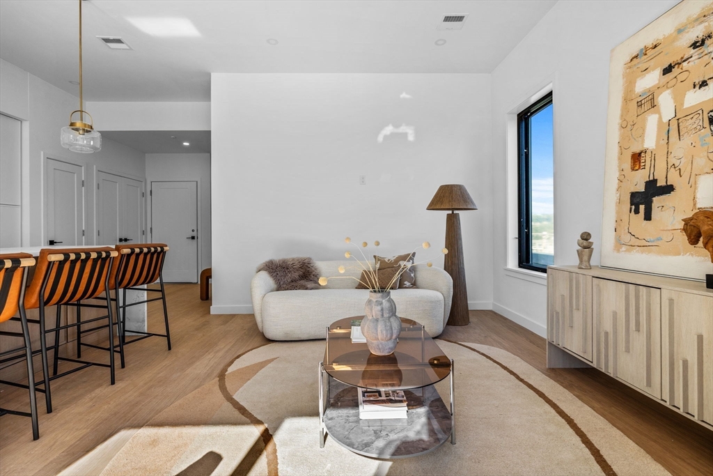 125 Addison Street # 309