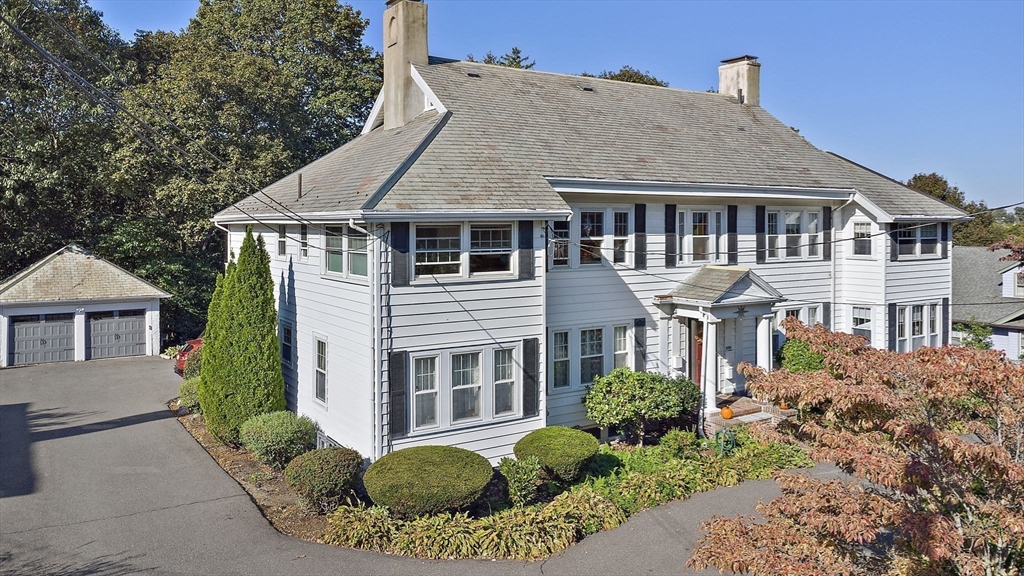 95 Monroe Rd # 2L