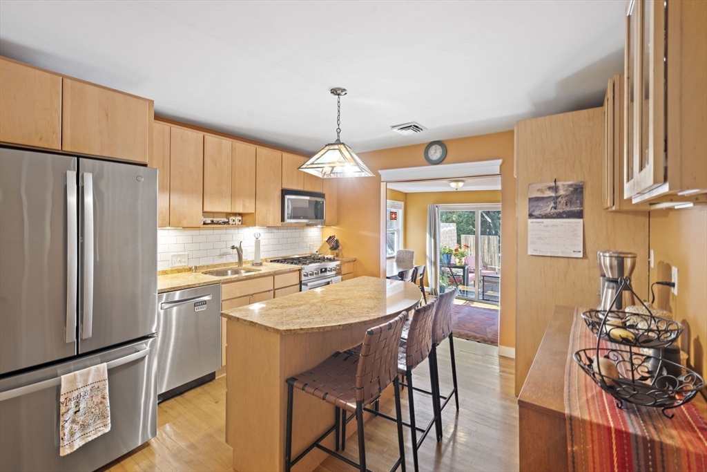95 Monroe Rd # 2L