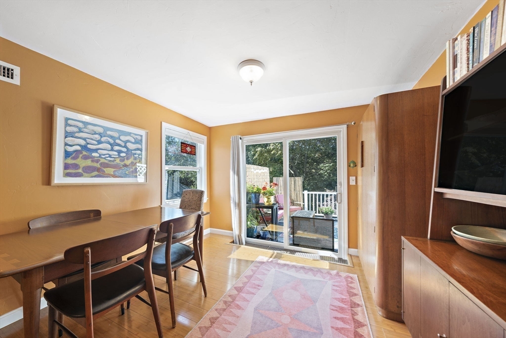 95 Monroe Rd # 2L