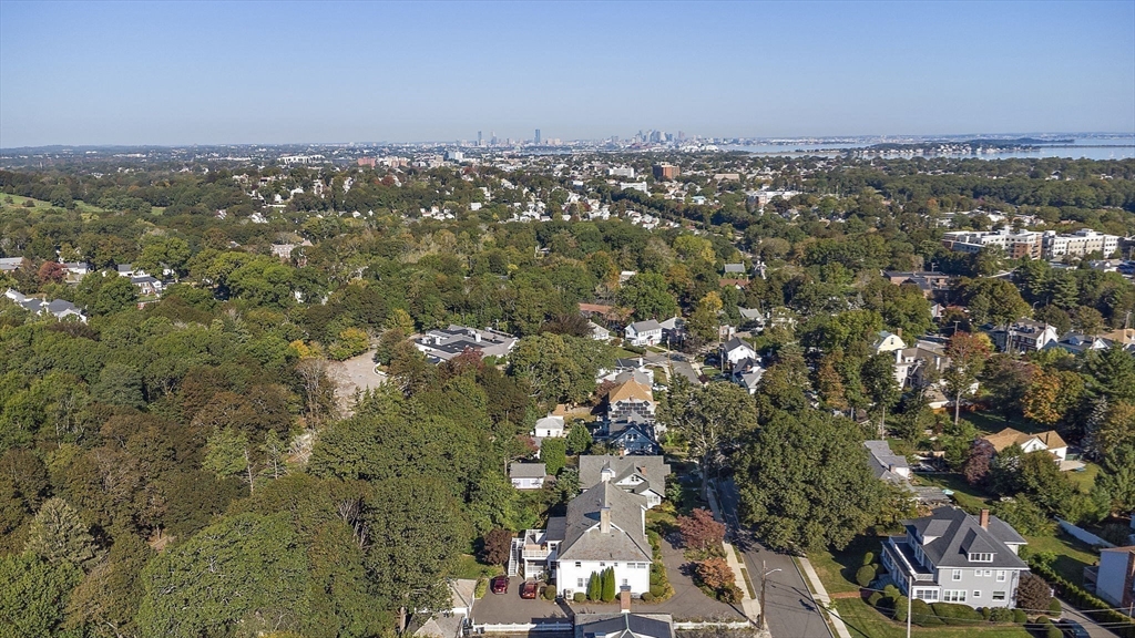 95 Monroe Rd # 2L