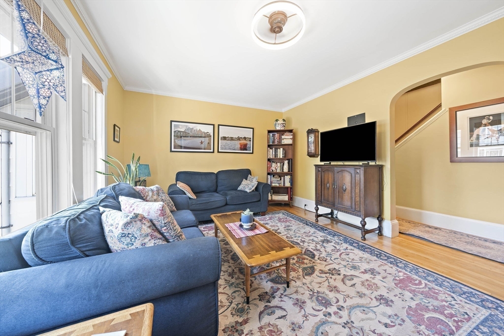95 Monroe Rd # 2L