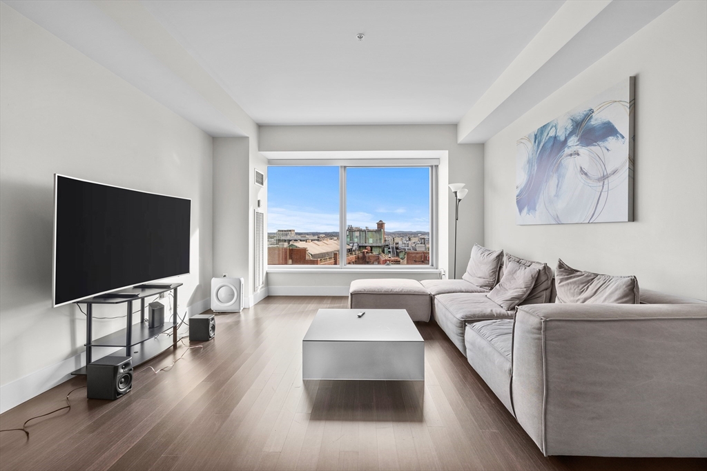 110 Stuart Street # 19A