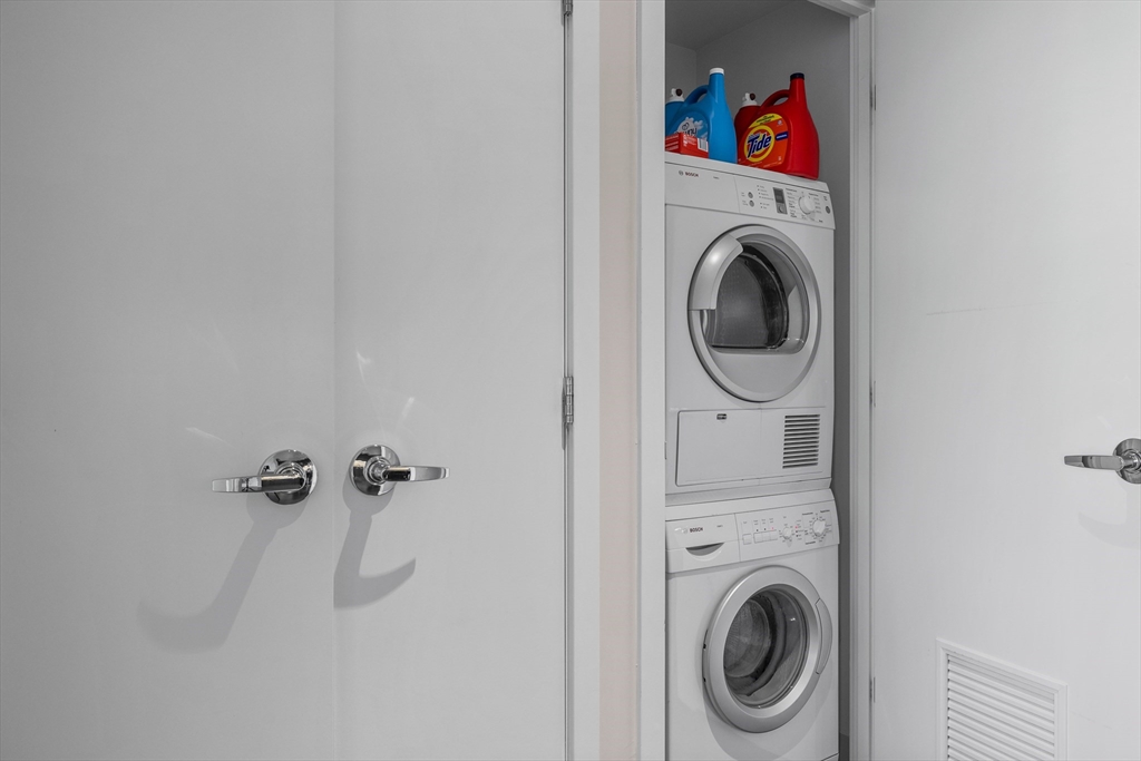 110 Stuart Street # 19A