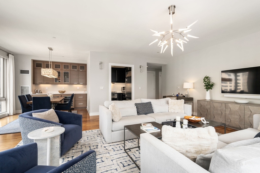 500 Atlantic Avenue # 19A