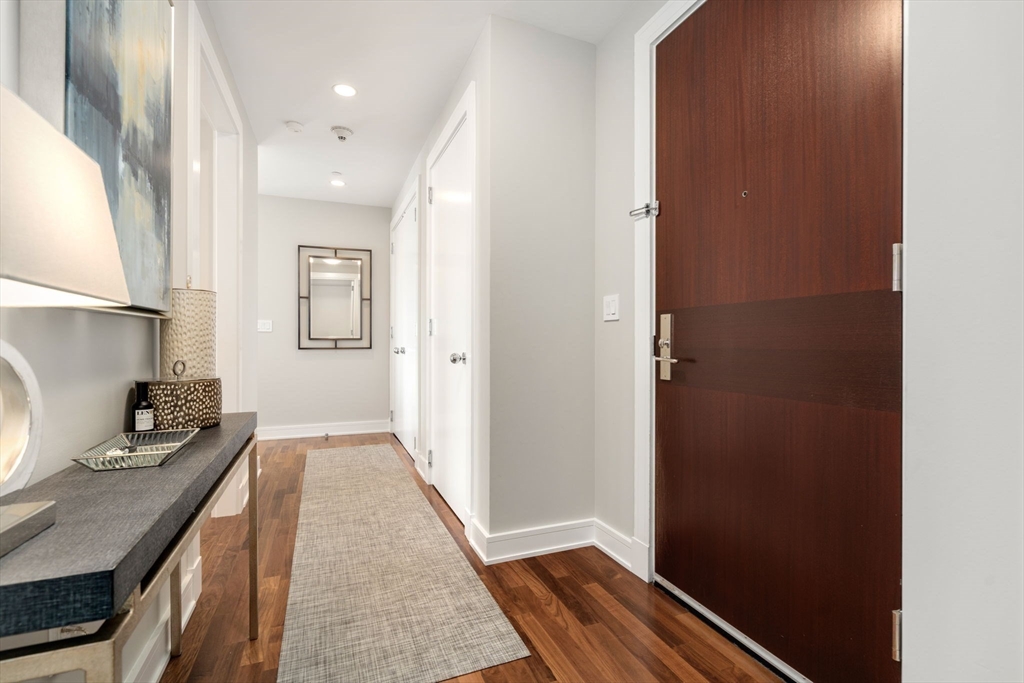 500 Atlantic Avenue # 19A