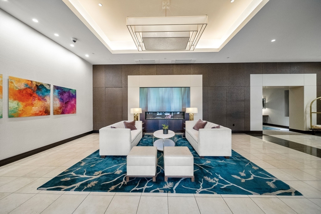 500 Atlantic Avenue # 19A