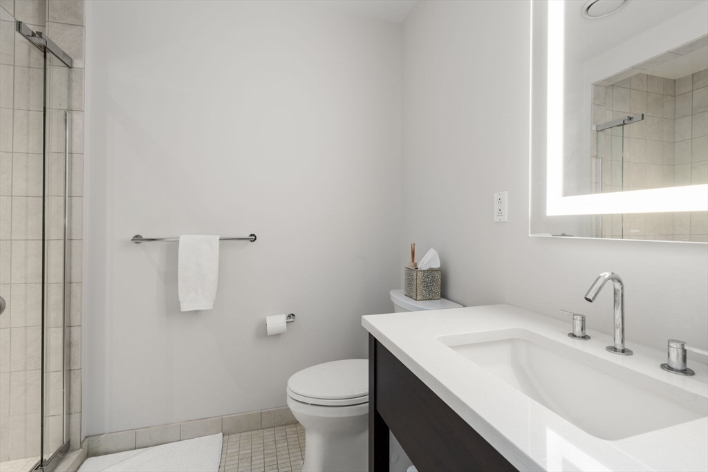 500 Atlantic Avenue # 19A