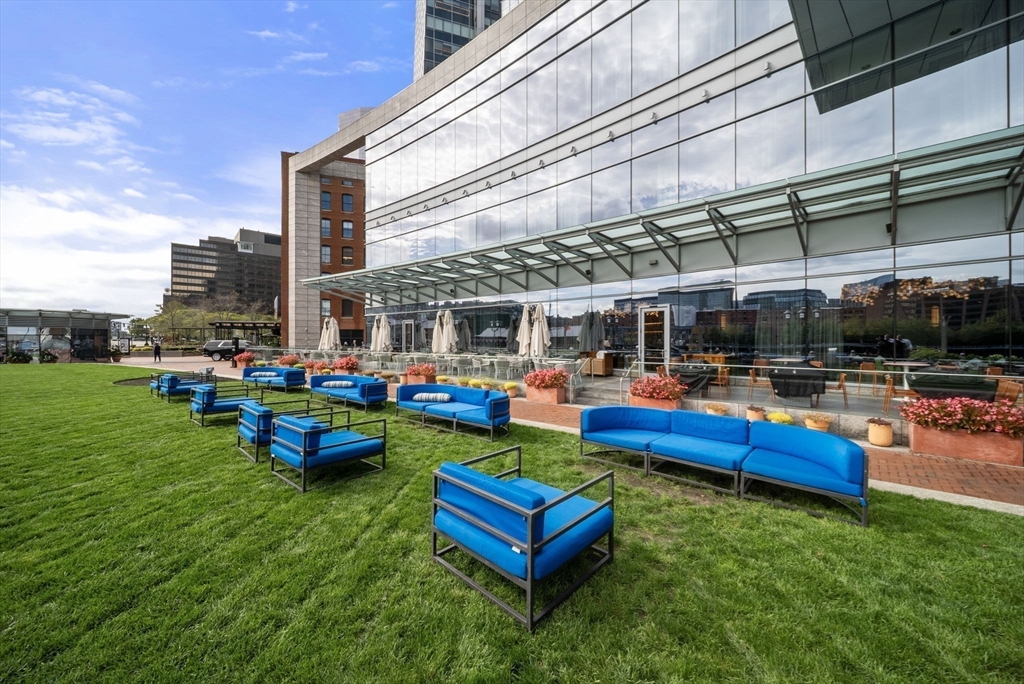 500 Atlantic Avenue # 19A