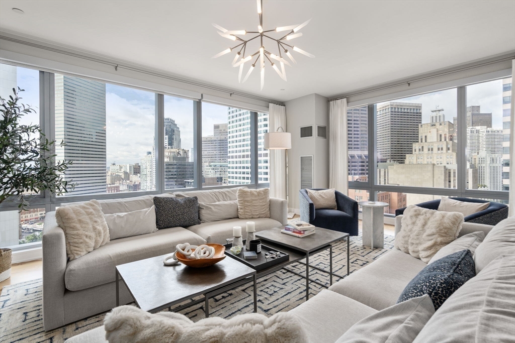 500 Atlantic Avenue # 19A