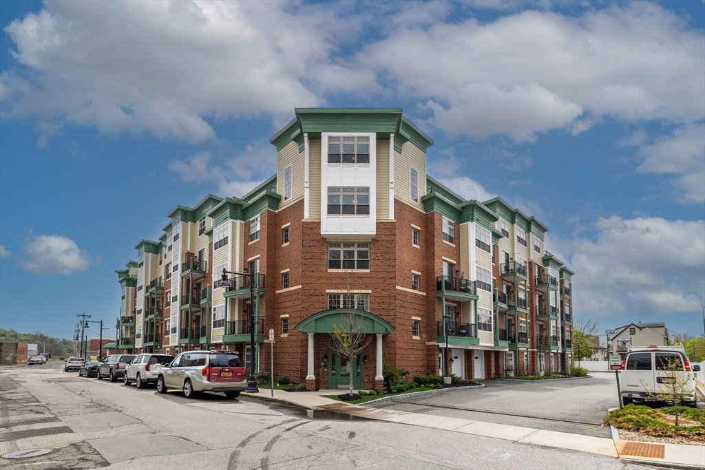 69 Foundry St # 310