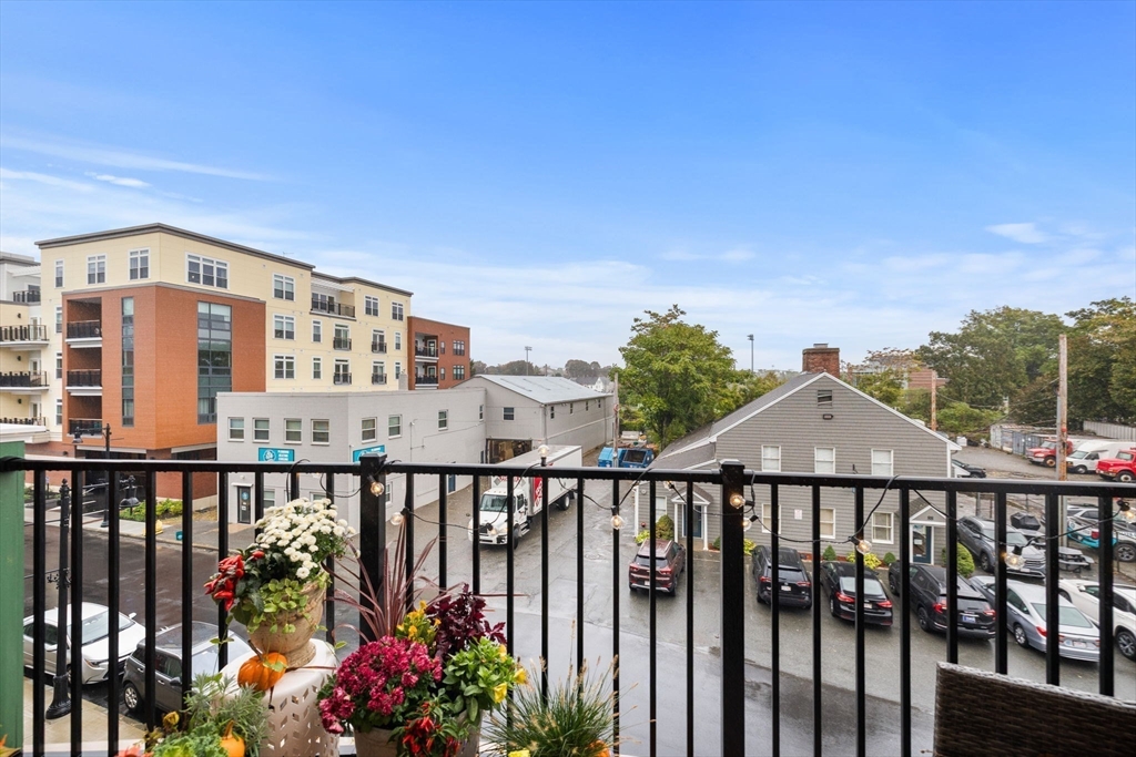 69 Foundry St # 310