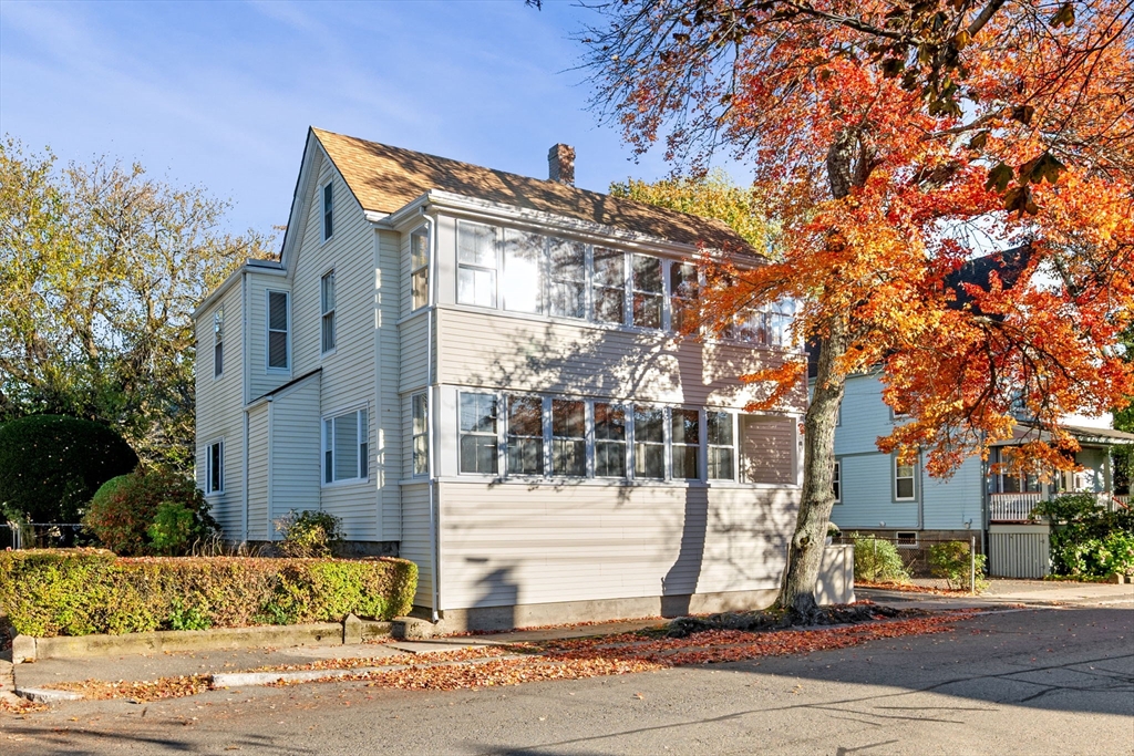 13 Highland Street
