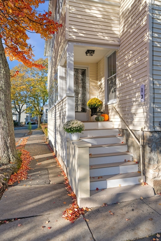 13 Highland Street