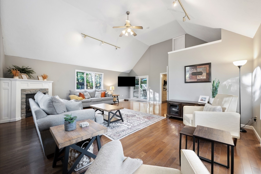 42 Breakneck Rd