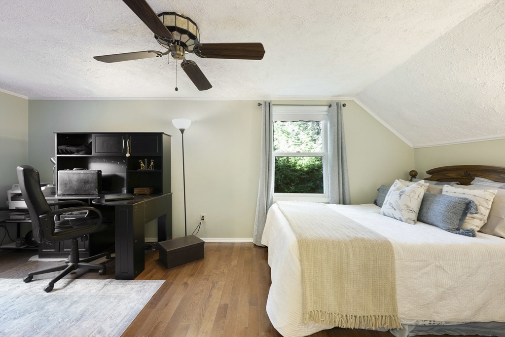 42 Breakneck Rd