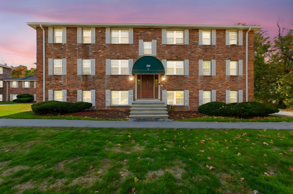 180 Tyngsboro # C3